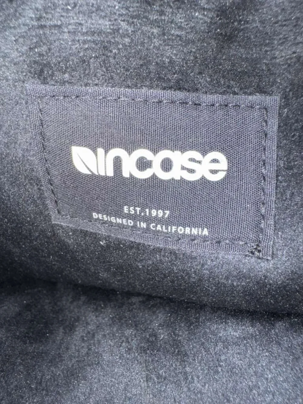 Incase Black Nylon Laptop Sleeve - Faux Fur Lining - Fits MacBook Air / Pro 13